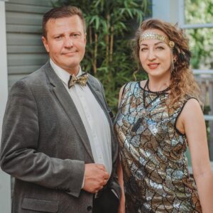 Anna-Curly-Margus-Jurisson-300x300-1-1.jpg Anna Curly & Margus Jürissoni salongiõhtu